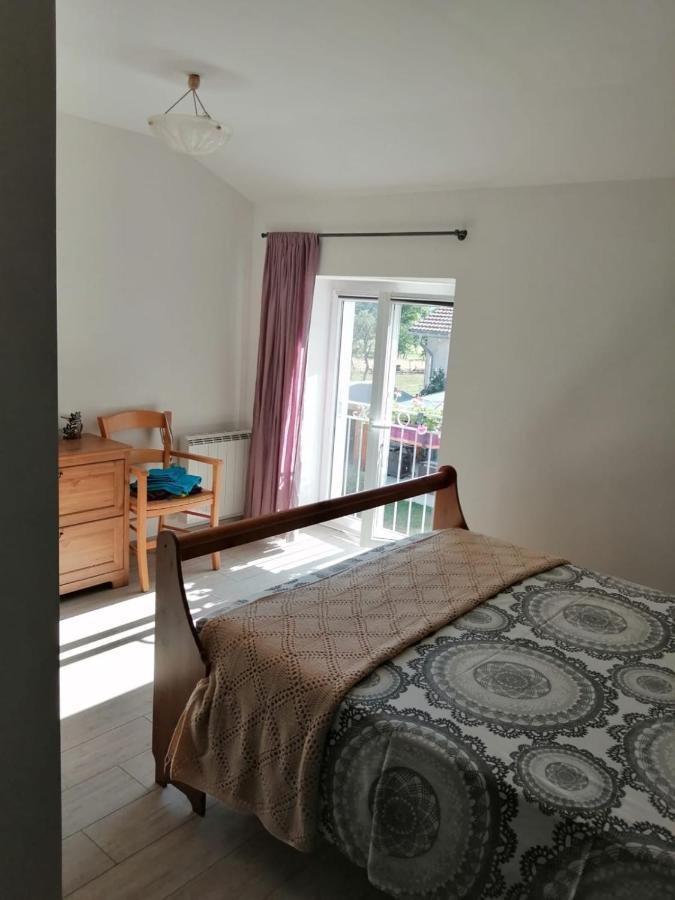 Les Gremilles Bed & Breakfast Bassoncourt Exterior photo